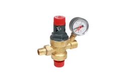 Giacomini R150M Automatické dopouštění topné vody - redukční ventil + manometr