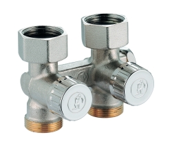 Giacomini R383 Připojovací armatura radiátoru VK s vypouštěním, přímá