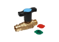 Giacomini R853VT Kulový kohout plnoprůtokový s prodlouženou vrtulkou do izolací, pro rozvody sanity